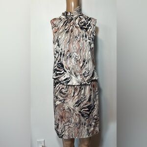 Shanghai Tang Pink Silk Lined Top with Floral Trim
Size  US4